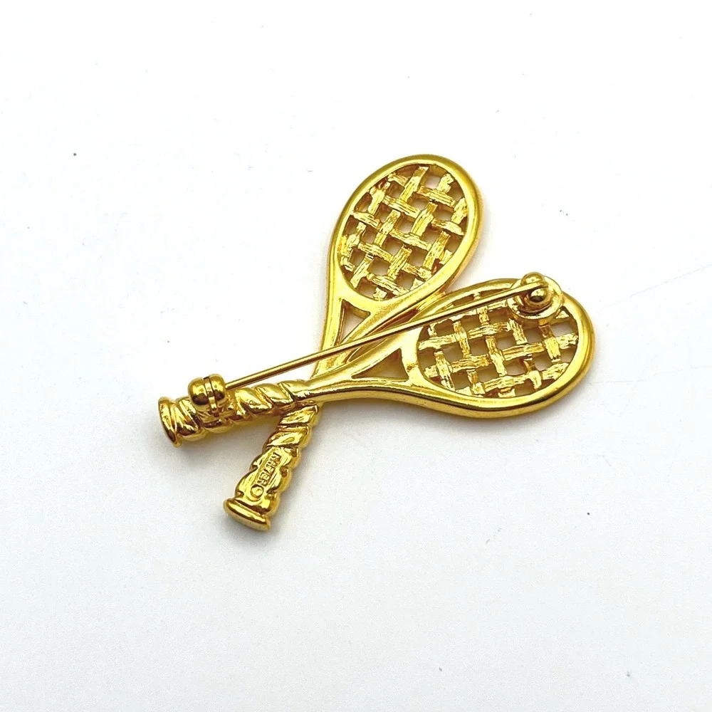 Napier Gold Tone‎ Crossed Tennis Rackets Brooch Vintage Sporty Lapel Pin